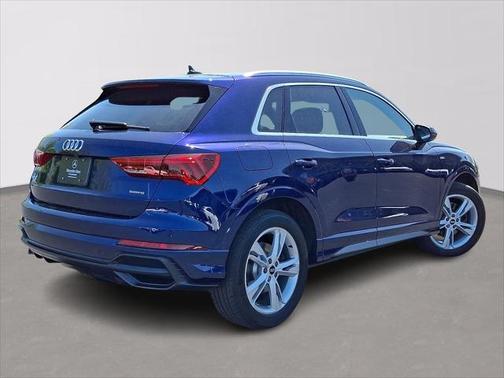 2022 Audi Q3 45 S line Premium
