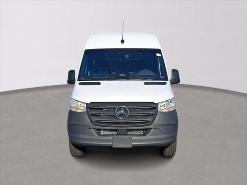 2025 Mercedes-Benz Sprinter 2500 Standard Roof