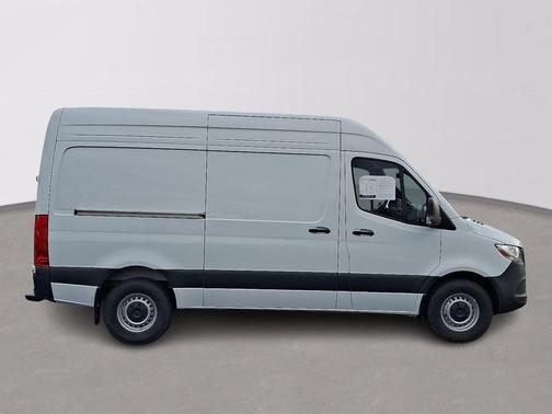 2025 Mercedes-Benz Sprinter 2500 Standard Roof