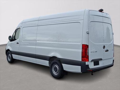 2025 Mercedes-Benz Sprinter 2500 High Roof