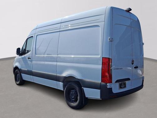 Arctic White - 9147 2025 Mercedes-Benz Sprinter 2500 Standard Roof