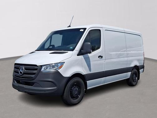 Arctic White - 9147 2026 Mercedes-Benz Sprinter 2500 Cargo 144 WB