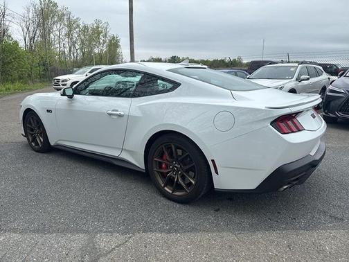 Oxford White 2024 Ford Mustang GT Premium