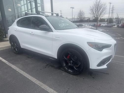 2024 Alfa Romeo Stelvio Veloce AWD