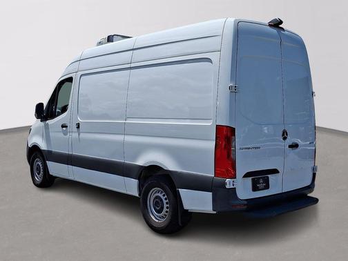 Arctic White - 9147 2023 Mercedes-Benz Sprinter 2500 Standard Roof
