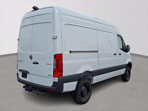 2025 Mercedes-Benz Sprinter 2500 Standard Roof