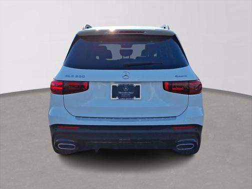 2025 Mercedes-Benz GLB 250 4MATIC