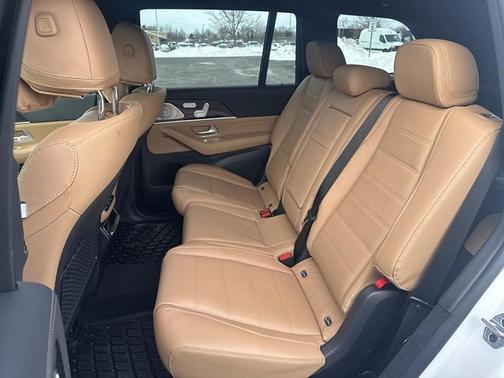 2026 Mercedes-Benz GLS 580 4MATIC