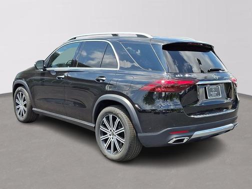 Obsidian Black Metallic 2025 Mercedes-Benz GLE 450e 4MATIC