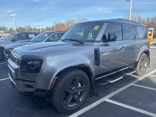 2022 Land Rover Defender 110 X-Dynamic SE