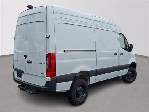 2025 Mercedes-Benz Sprinter 2500 Standard Roof