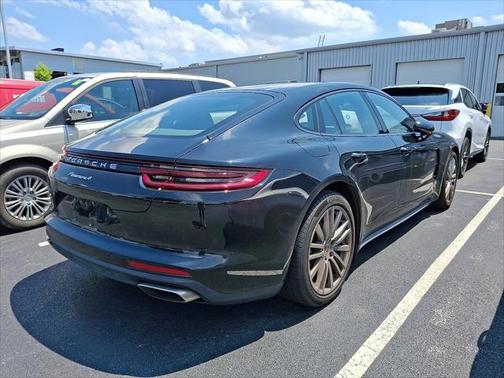 2019 Porsche Panamera 4