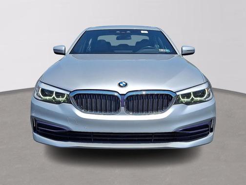 Glacier Silver Metallic 2019 BMW 530e xDrive iPerformance