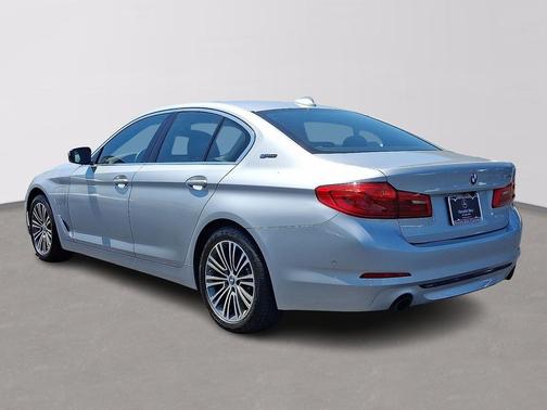 Glacier Silver Metallic 2019 BMW 530e xDrive iPerformance