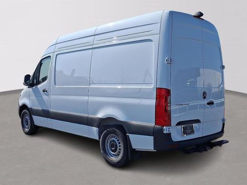 2025 Mercedes-Benz Sprinter 2500 Standard Roof