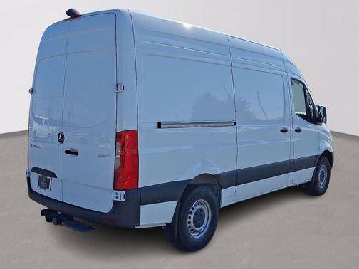 2025 Mercedes-Benz Sprinter 2500 Standard Roof
