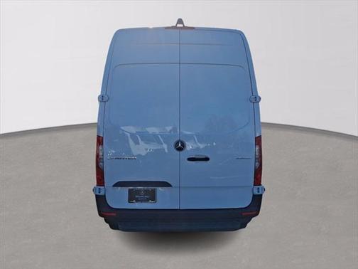 2025 Mercedes-Benz Sprinter 2500 Standard Roof