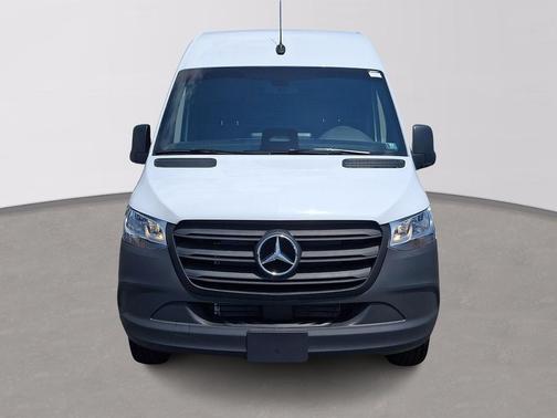 Arctic White - 9147 2026 Mercedes-Benz Sprinter 2500 Cargo 170 WB