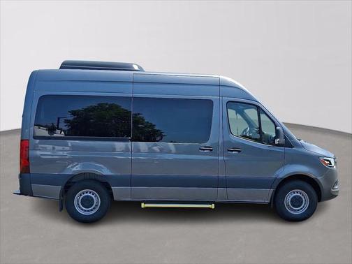 2024 Mercedes-Benz Sprinter 2500 Standard Roof