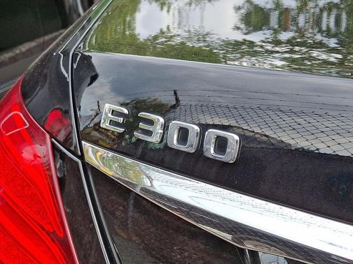 2018 Mercedes-Benz E-Class 4MATIC