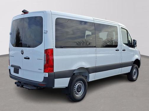 2025 Mercedes-Benz Sprinter 2500 Standard Roof