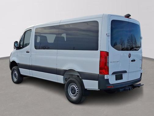 2025 Mercedes-Benz Sprinter 2500 Standard Roof