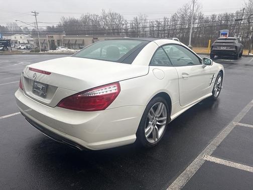 2013 Mercedes-Benz SL-Class 