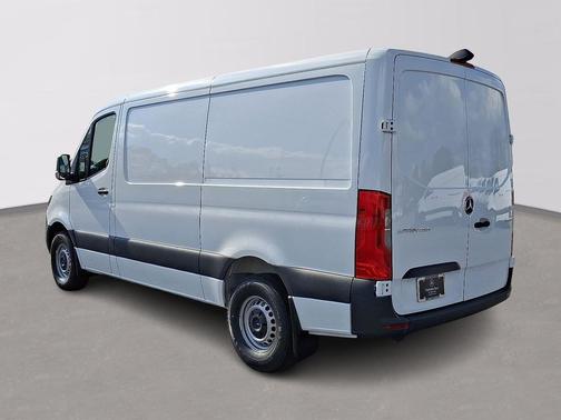 2026 Mercedes-Benz Sprinter 2500 Cargo 144 WB