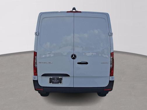 2026 Mercedes-Benz Sprinter 2500 Cargo 144 WB