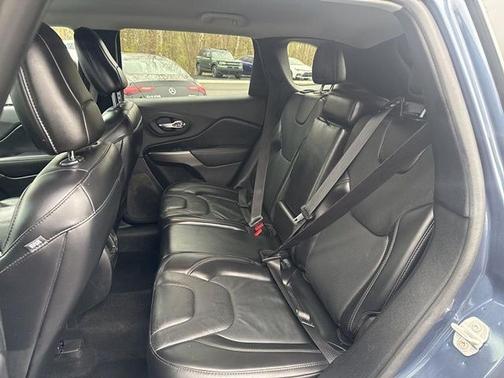 Blue Shade Pearlcoat 2019 Jeep Cherokee Limited