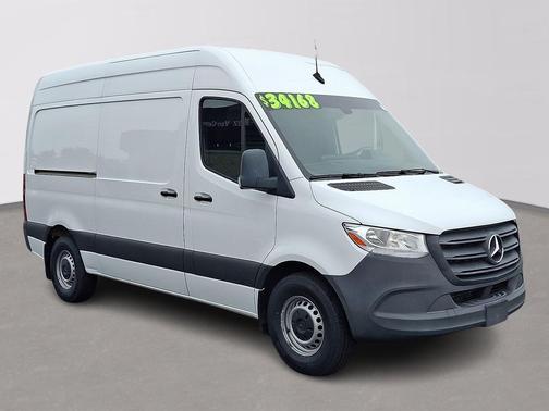 2021 Mercedes-Benz Sprinter 2500 Standard Roof