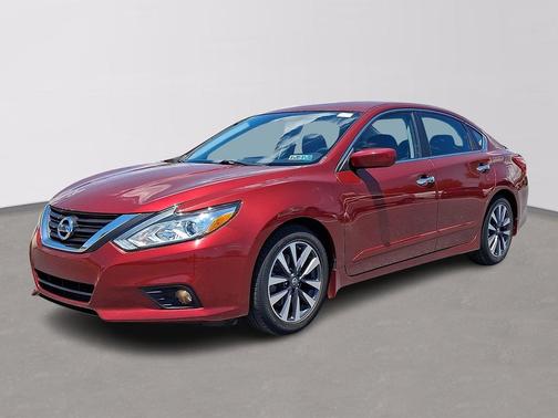 Cayenne Red 2017 Nissan Altima 2.5 SV