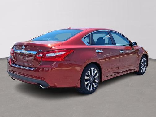 Cayenne Red 2017 Nissan Altima 2.5 SV