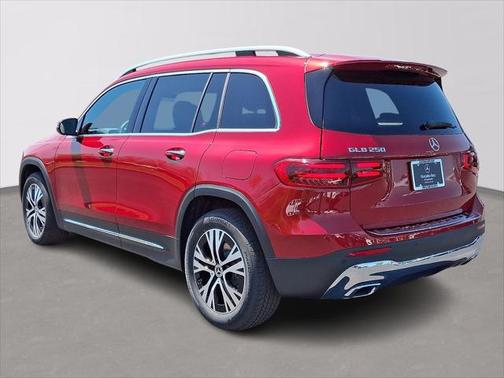 2025 Mercedes-Benz GLB 250 4MATIC