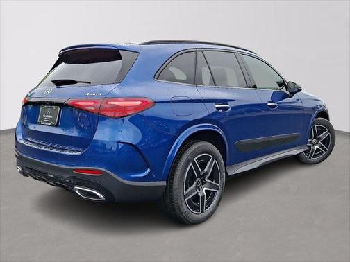 2025 Mercedes-Benz GLC 300 4MATIC