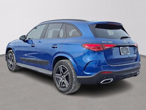 2025 Mercedes-Benz GLC 300 4MATIC