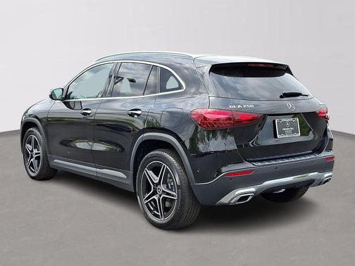 Cosmos Black Metallic 2026 Mercedes-Benz GLA 250 4MATIC
