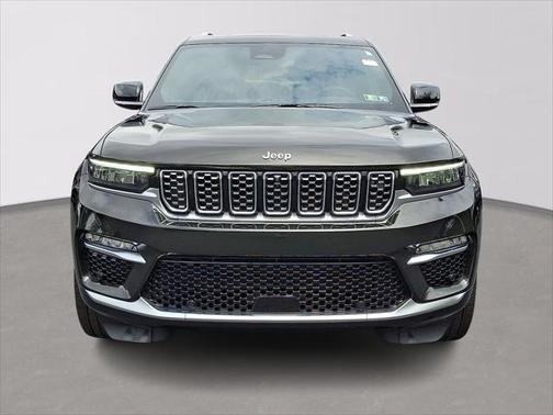 2023 Jeep Grand Cherokee Summit