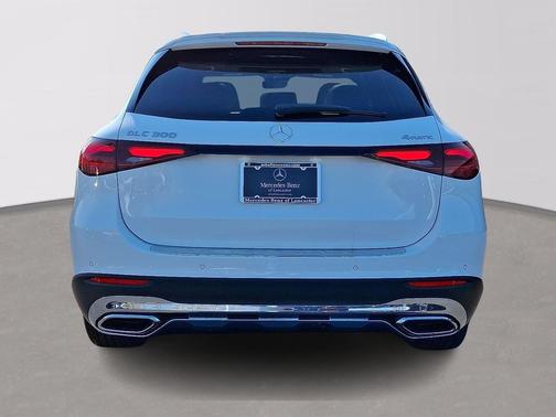 2026 Mercedes-Benz GLC 300 4MATIC