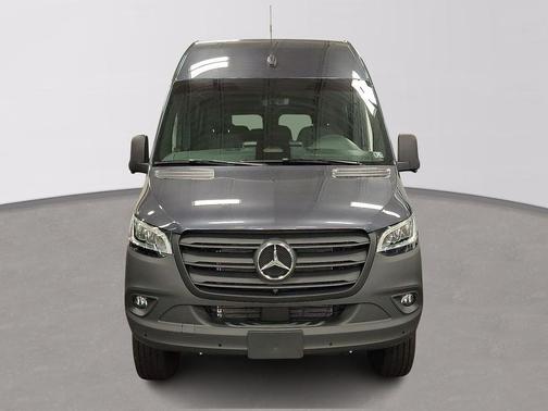 2026 Mercedes-Benz Sprinter 2500 Passenger 144 WB