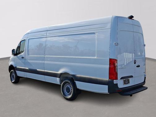 2026 Mercedes-Benz Sprinter 2500 High Roof