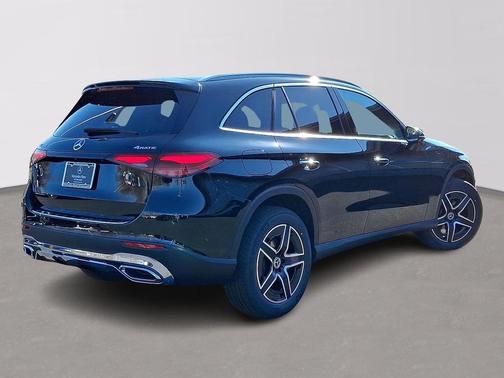 Black - 040 2026 Mercedes-Benz GLC 300 4MATIC