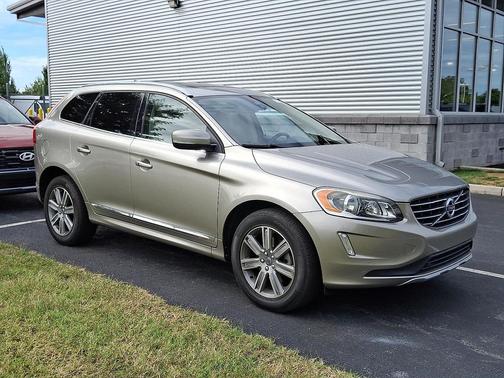 2016 Volvo XC60 T6 Drive-E