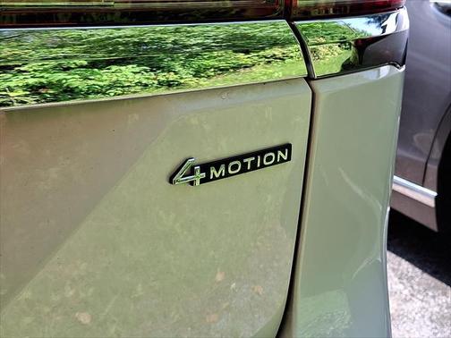 2024 Volkswagen Atlas 2.0T SEL Premium R-Line 4MOTION