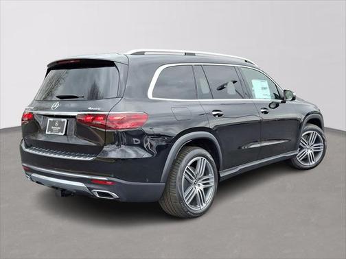 2025 Mercedes-Benz GLS 450 4MATIC