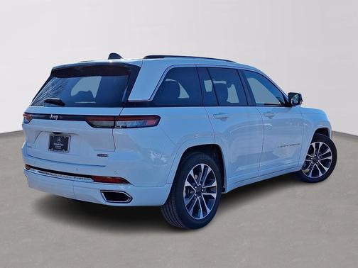 2023 Jeep Grand Cherokee Overland