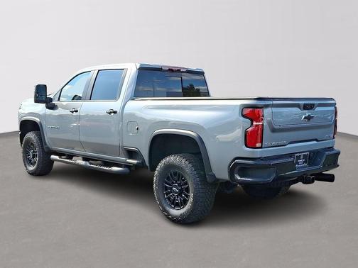 2025 Chevrolet Silverado 2500 4WD Crew Cab Standard Bed ZR2