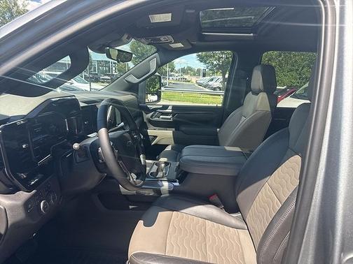 2025 Chevrolet Silverado 2500 4WD Crew Cab Standard Bed ZR2
