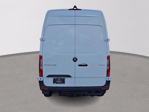 2026 Mercedes-Benz Sprinter 2500 Cargo 144 WB