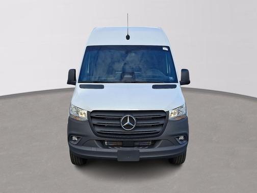 2026 Mercedes-Benz Sprinter 2500 Cargo 144 WB